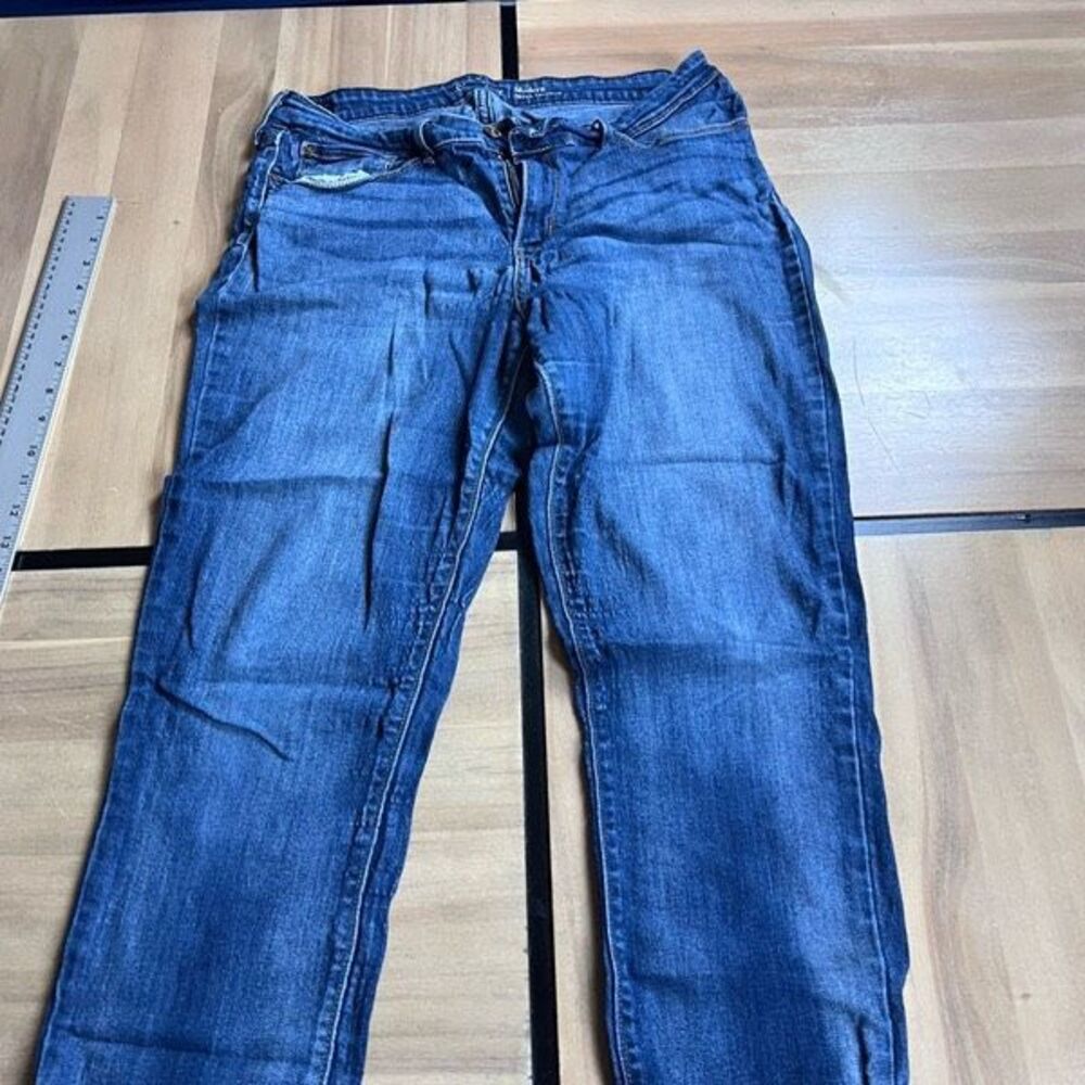Levi’s signature modern Slim cuffed jeans size 16–33W 